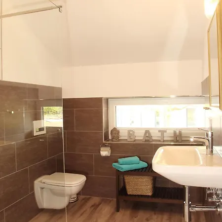 Prázdninový dům Thormarcon Am Plauer See, 17 Gaeste, Sauna *